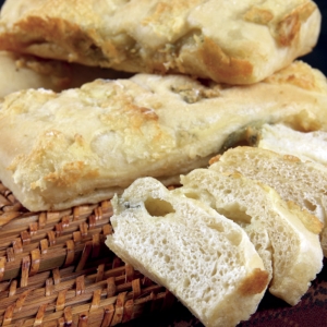 Pão Branco com Queijo Brie e Gorgonzola