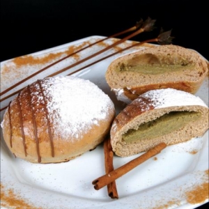 Pão de Capuccino com Creme de Baunilha e Cardamomo