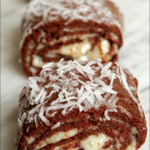 Bolo de Rolo de Chocolate e Coco