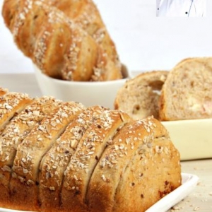 Pão Colonial de Grãos Recheado