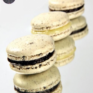 Macaron Negresco com Manjar de Coco