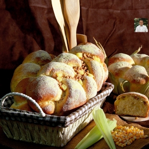 PÃO DE MILHO COM QUEIJO COALHO E AMENDOIM