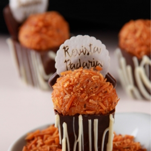 Caixeta com brigadeiro de coco queimado e gengibre