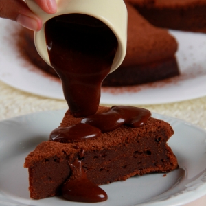 Torta Densa de Chocolate