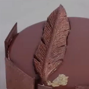 Entremet de Pistache Framboesa e Mate Chá