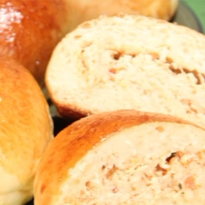 Pão de Batata Recheado com Frango e Catupiry