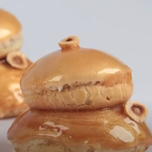 Religieuse de Maçã e Canela