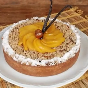 Torta de Pêssego e Avelã